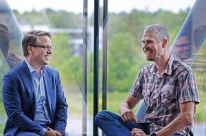Martin Lippert, CEO i GlobalConnect, og Trond Dalsveen, leder IT-Drift & Infrastruktur i Multiconsult.